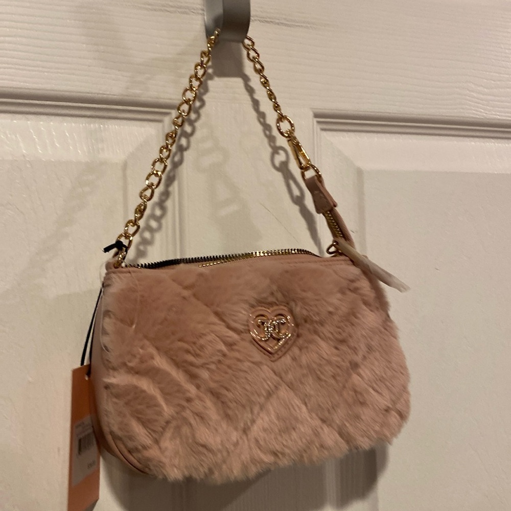 BNWT JUICY COUTURE Get Cozy Furry Mini Wristlet Purse in Pink